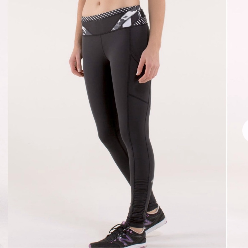 Lululemon Speed Tight Interlock Leggings in Black/Quilt Winter Size 4